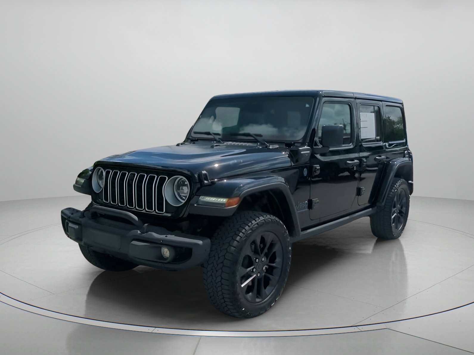 Used 2025 Jeep Wrangler Unlimited Sahara AWD/4WD image 12