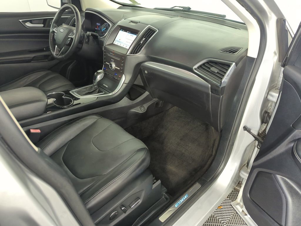 Used 2018 Ford Edge Titanium w/ Equipment Group 301A image 36