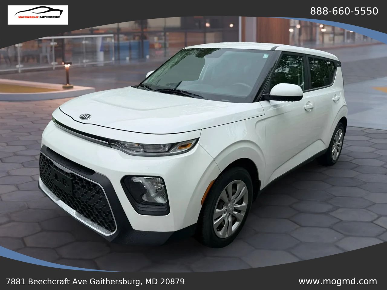 Used 2020 Kia Soul LX FWD image 2