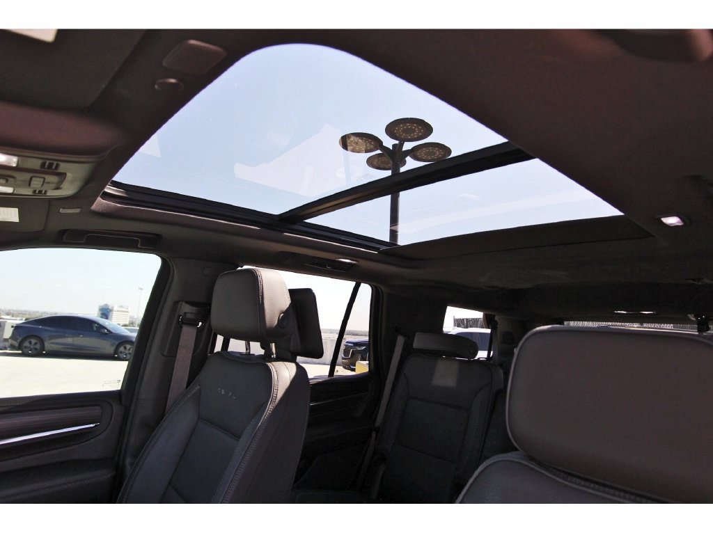 Used 2024 GMC Yukon Denali AWD/4WD image 28