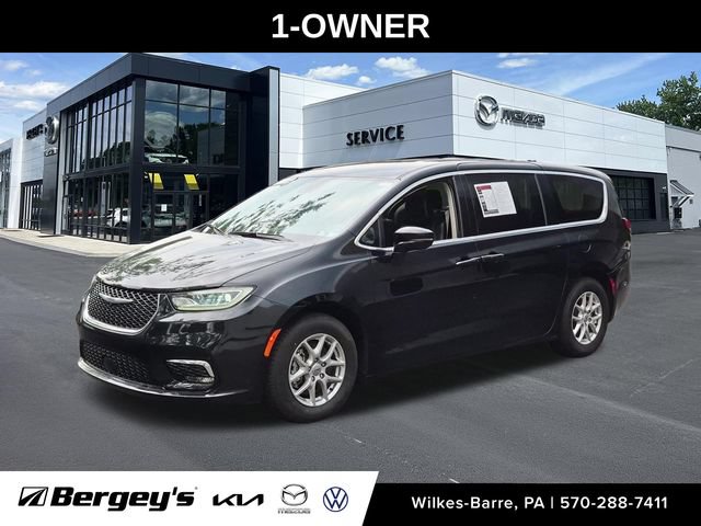 Used 2024 Chrysler Pacifica Touring-L