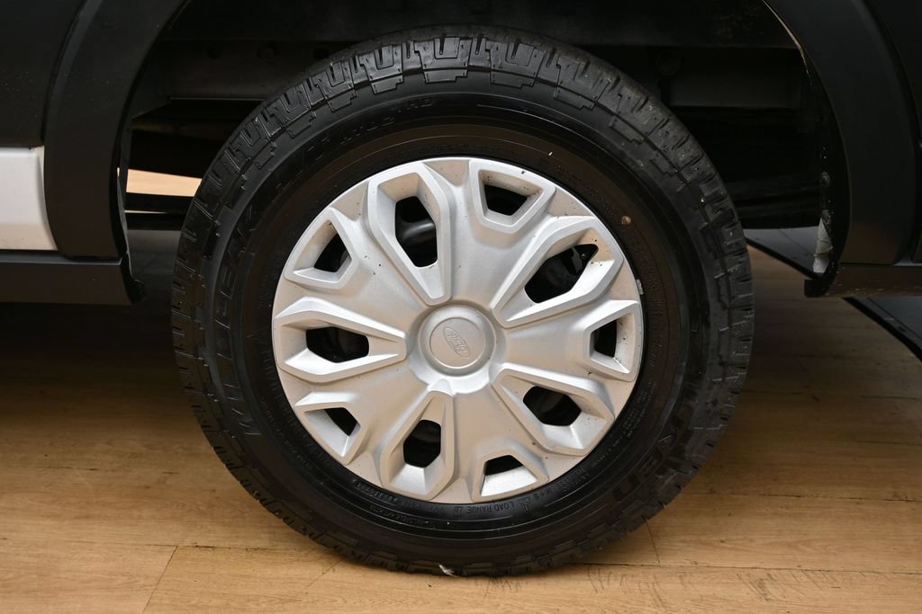 Used 2022 Ford Transit 350 XLT RWD image 9