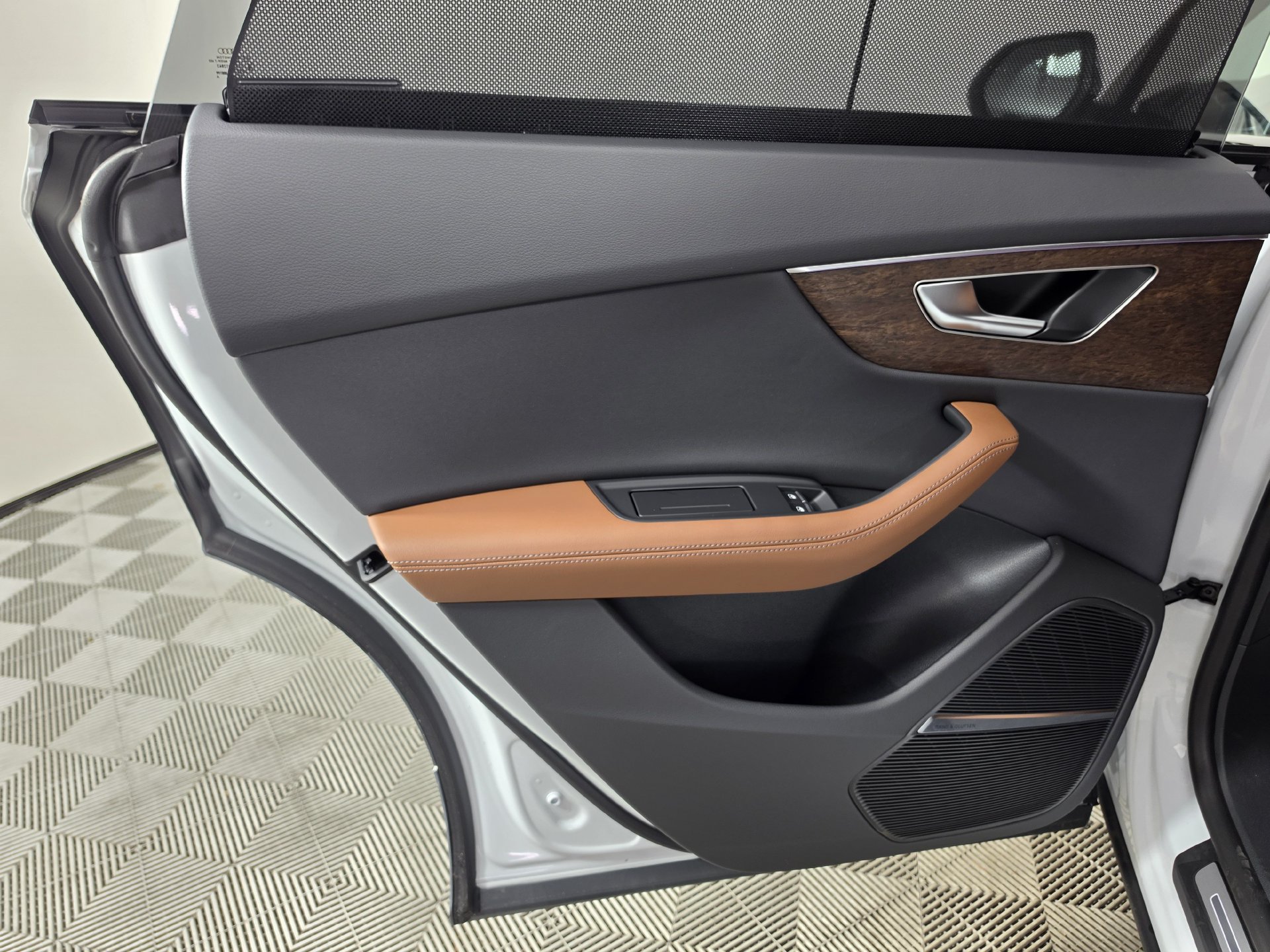 New 2027 Audi Q8 Premium Plus AWD/4WD image 30