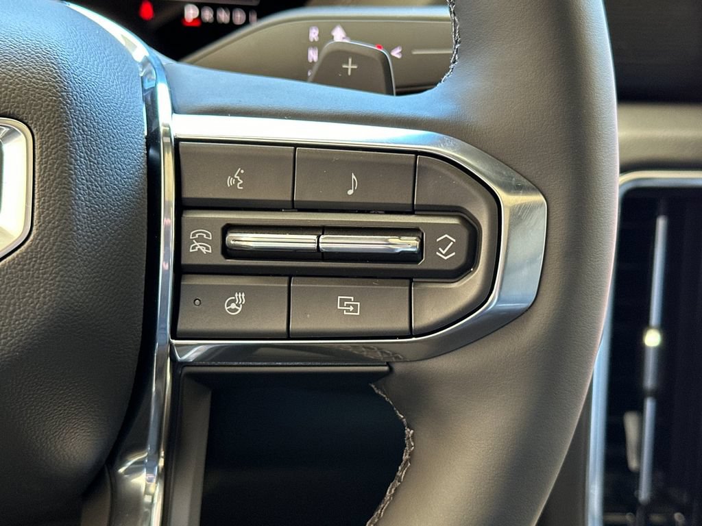 New 2026 GMC Yukon Denali w/ Denali Reserve Package AWD/4WD image 30
