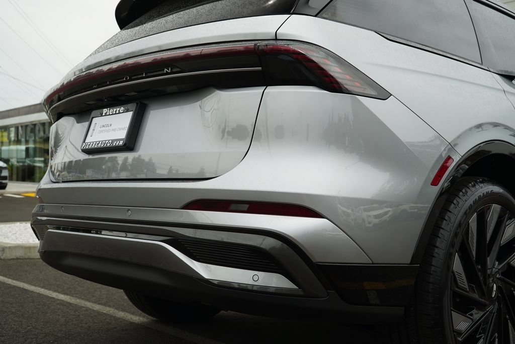 Certified 2025 Lincoln Nautilus Reserve AWD/4WD image 38
