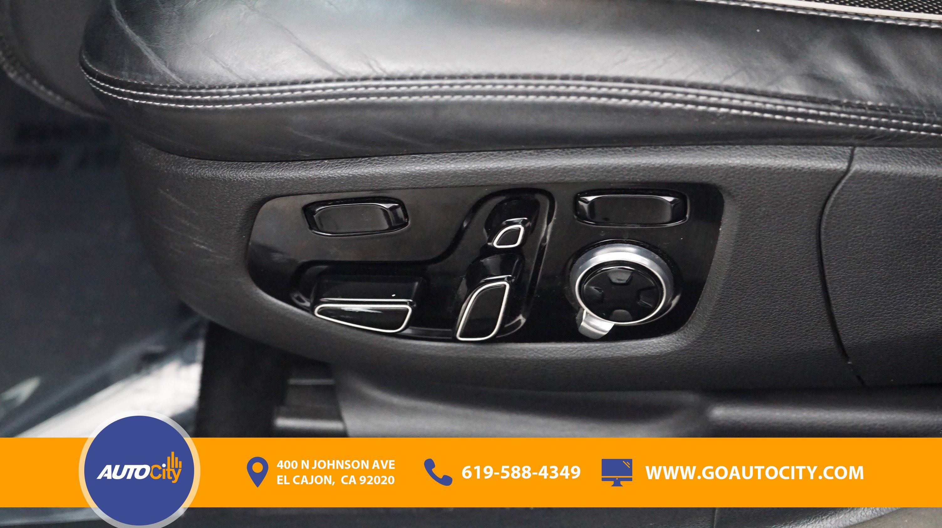 Used 2017 Genesis G90 3.3T Premium image 19