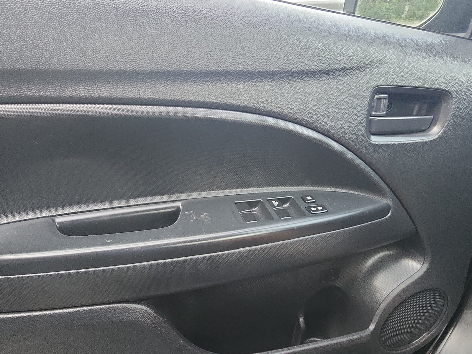 Used 2024 Mitsubishi Mirage G4 LE FWD image 15