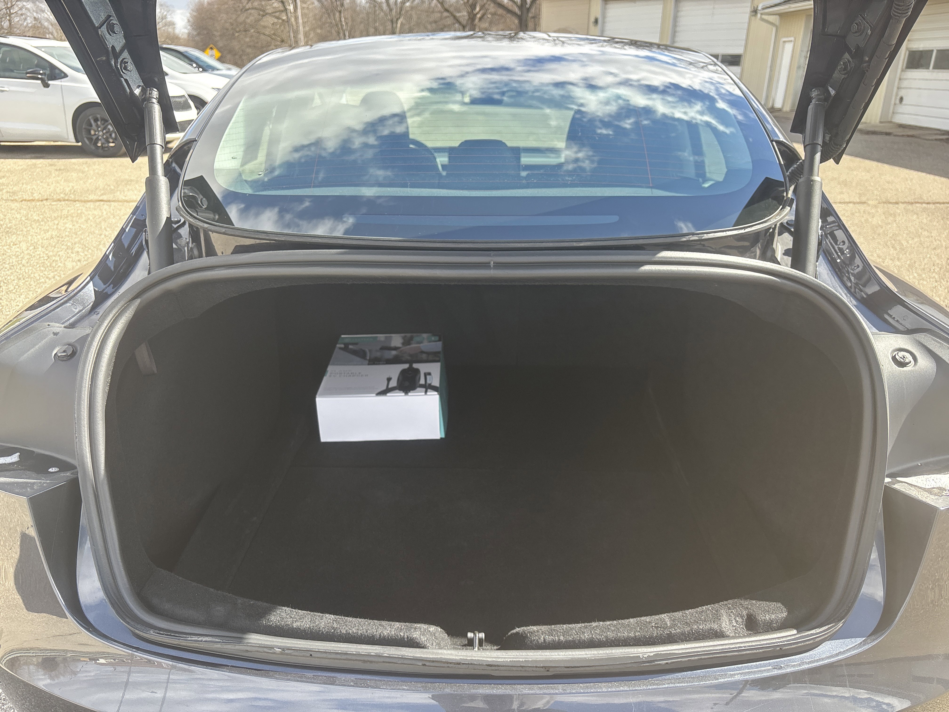 Used 2024 Tesla Model 3 Standard Range image 9