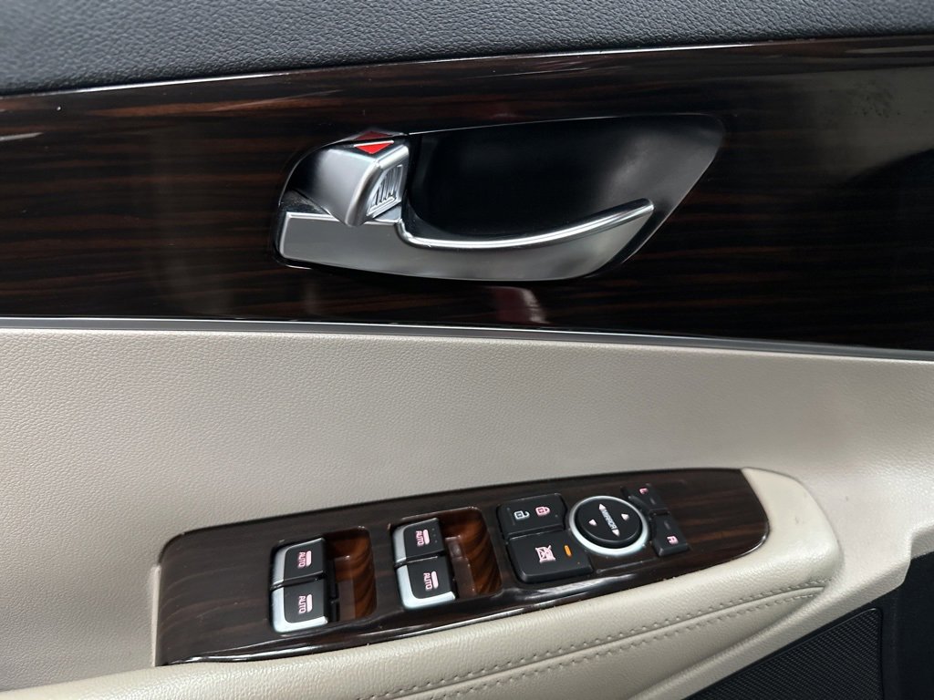 Used 2019 Kia Sorento LX w/ LX Convenience Package image 18