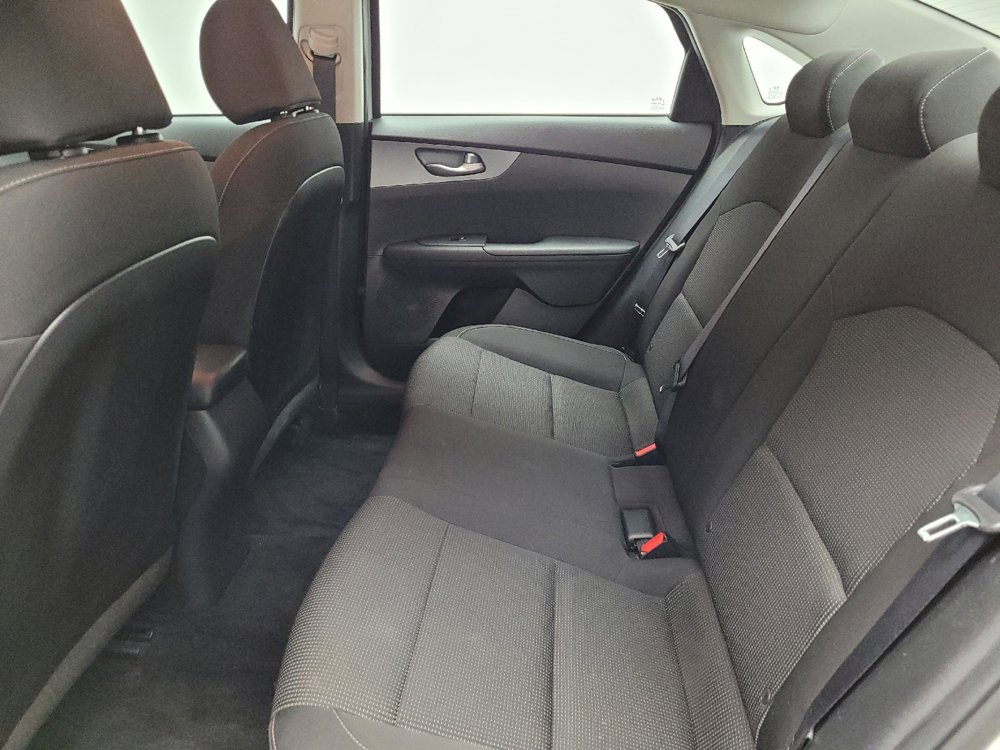 Used 2021 Kia Forte LXS FWD image 18