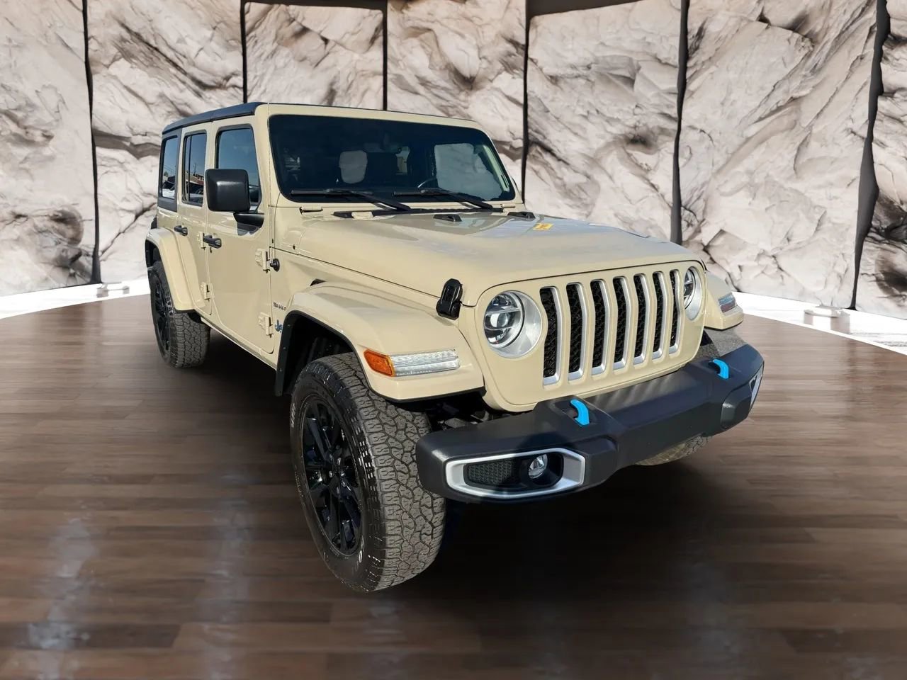 Used 2022 Jeep Wrangler Unlimited Sahara w/ Cold Weather Group image 7