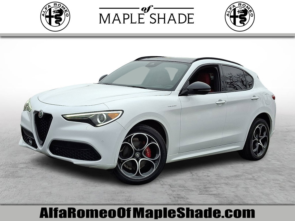 Used 2023 Alfa Romeo Stelvio Veloce image 1