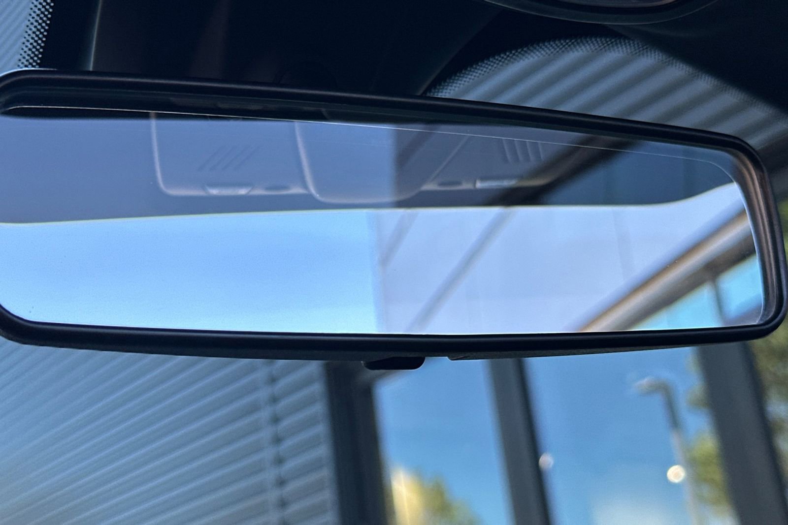 Used 2019 Ferrari 488 Spider RWD image 21