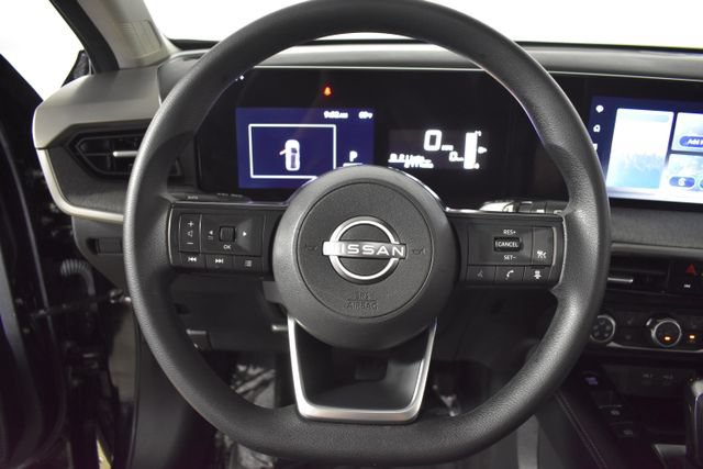 Certified 2025 Nissan Kicks SV w/ SV Premium Package AWD/4WD image 13