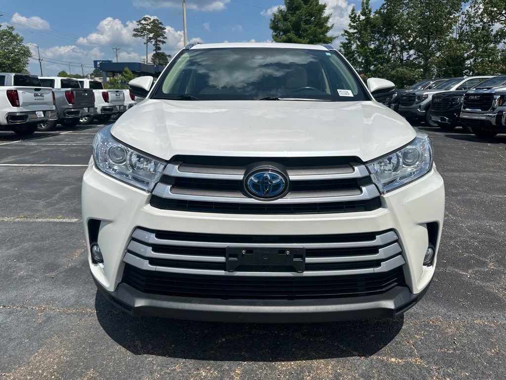 Used 2019 Toyota Highlander XLE video 2