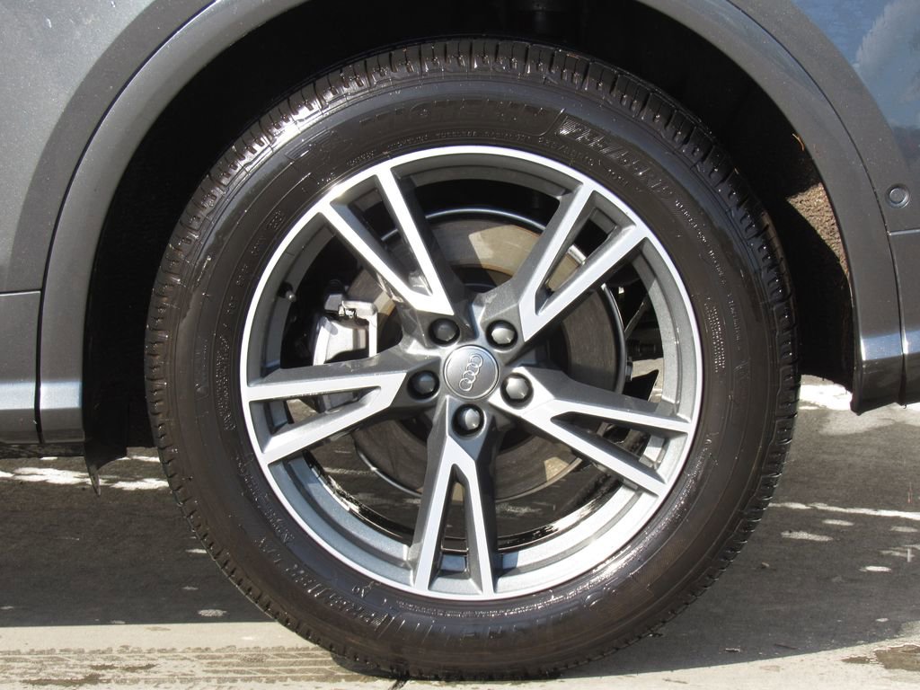 Used 2020 Audi Q5 e Prestige w/ Prestige Package AWD/4WD image 10