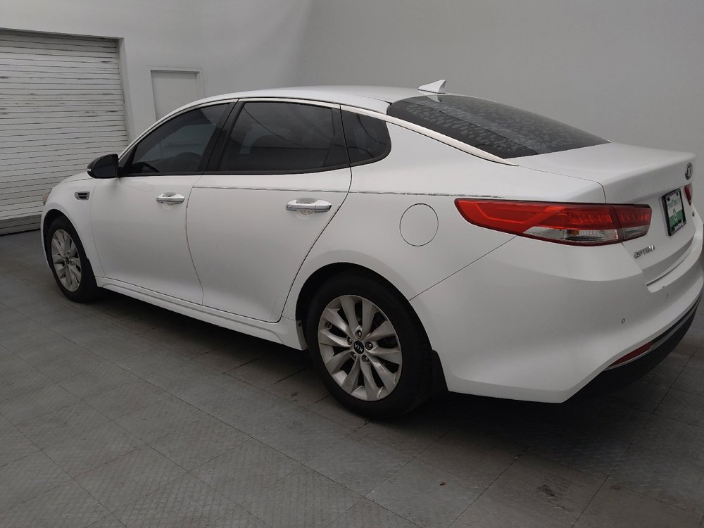 Used 2018 Kia Optima EX image 3