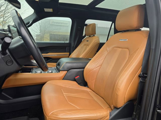 Used 2022 Ford Expedition Platinum image 10