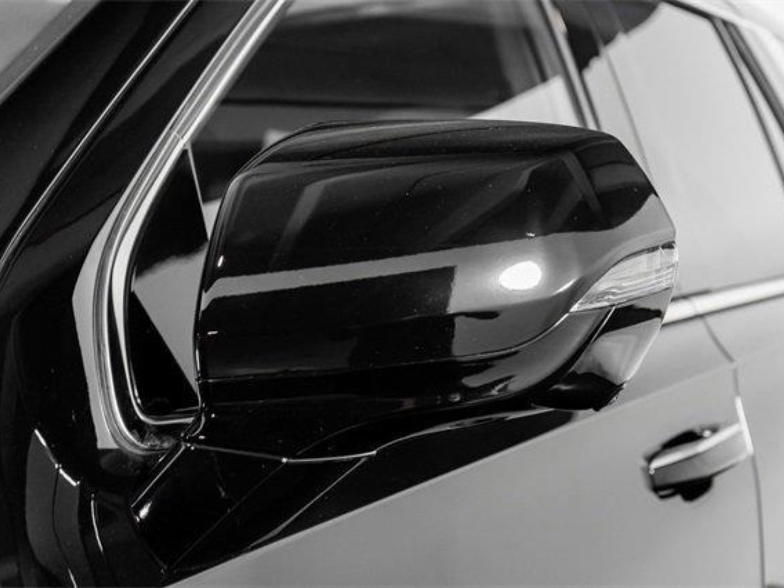 Used 2026 Cadillac Escalade Luxury w/ Touring Package image 19