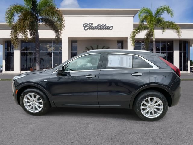 Certified 2023 Cadillac XT4 Luxury w/ Driver Awareness Package FWD image 9