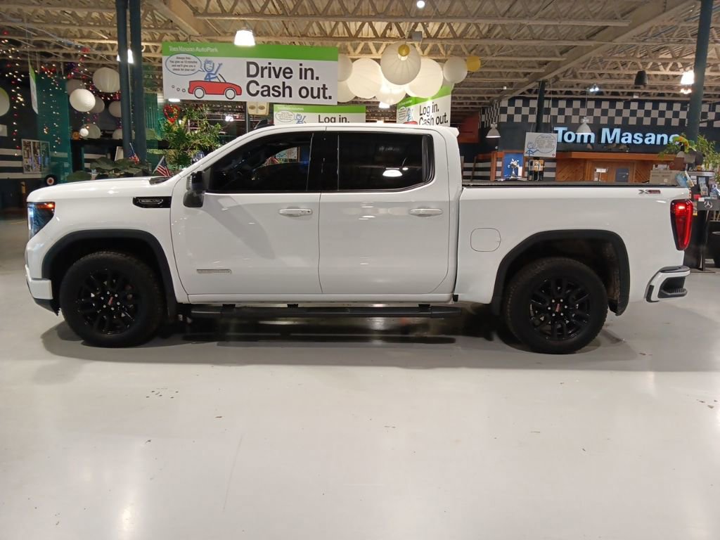 Used 2025 GMC Sierra 1500 Elevation w/ Elevation Premium Package image 9