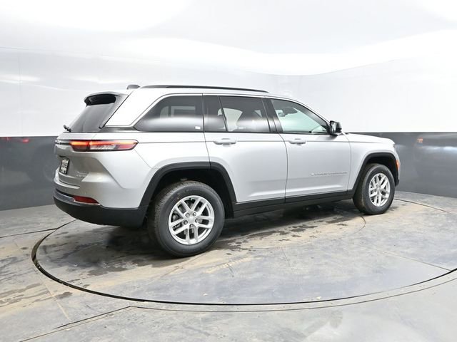 New 2026 Jeep Grand Cherokee Laredo X AWD/4WD image 7