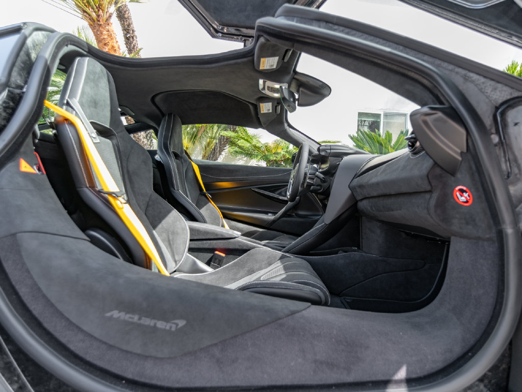 New 2027 McLaren 750S RWD image 9