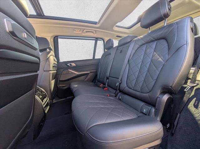 Certified 2023 BMW X7 xDrive40i w/ Premium Package image 15