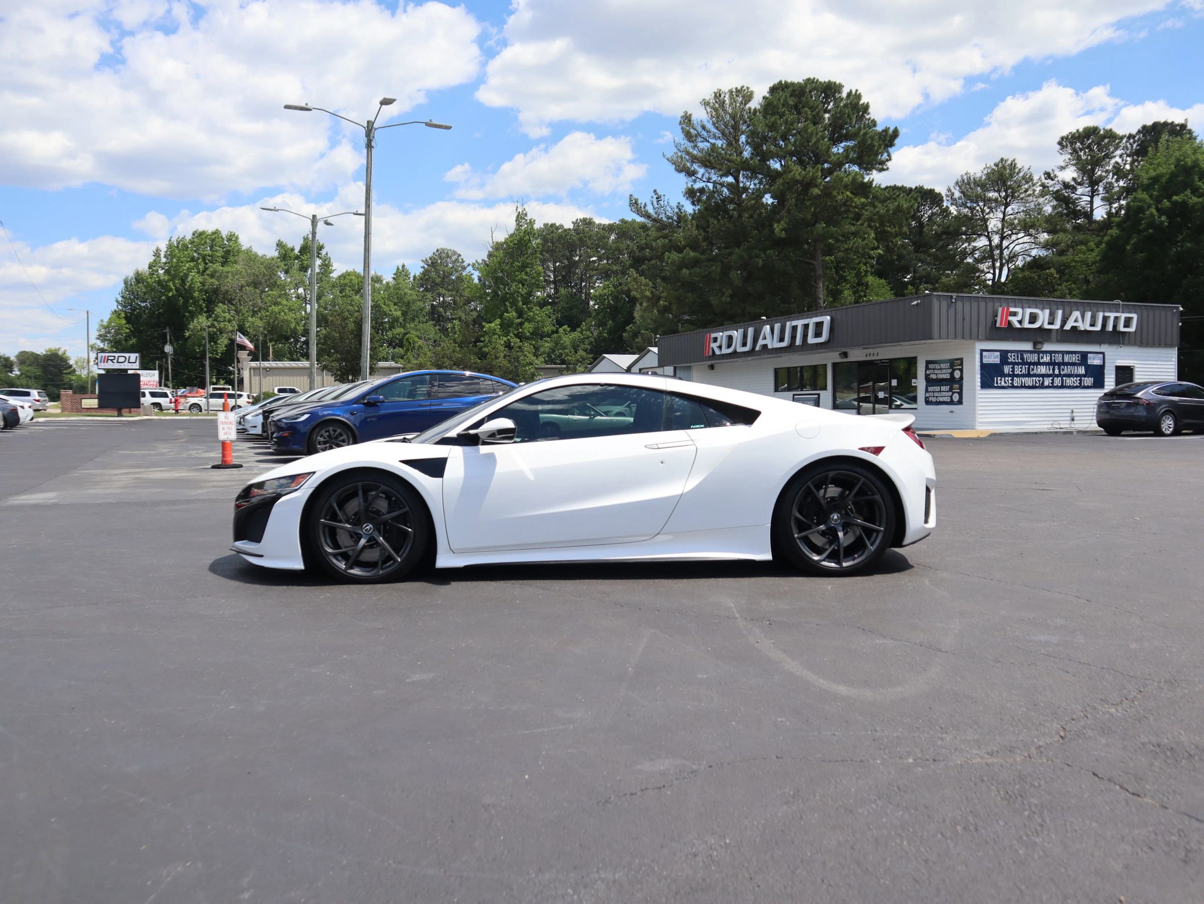Used 2018 Acura NSX AWD/4WD image 14