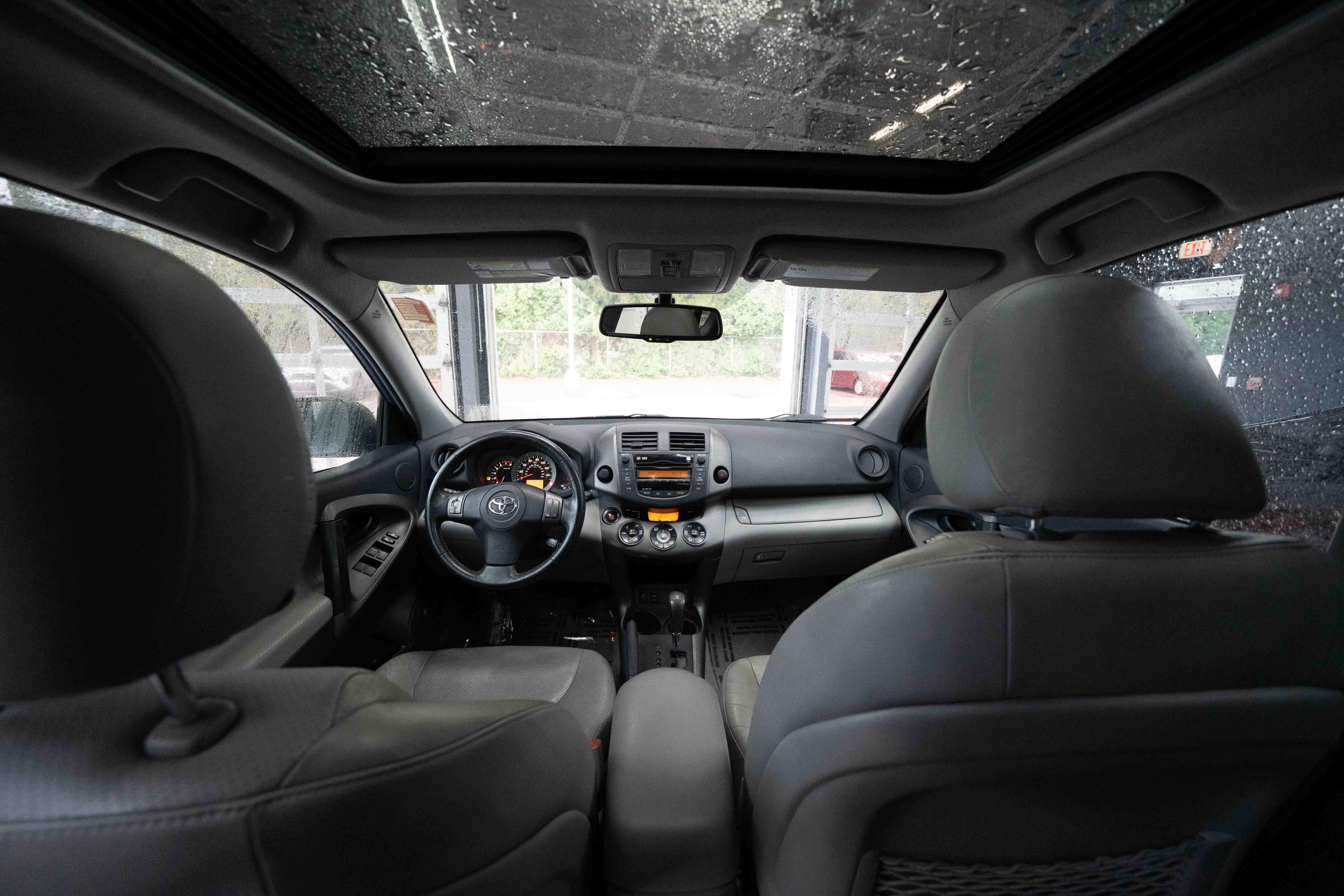 Used 2009 Toyota RAV4 Limited image 19