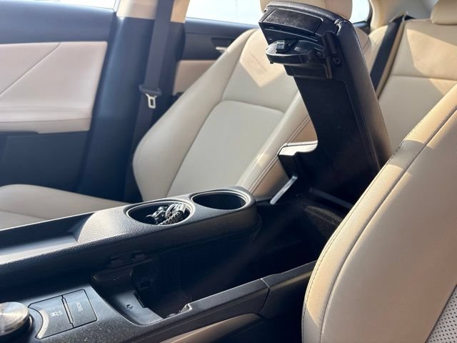 Used 2016 Lexus IS 200t RWD image 23