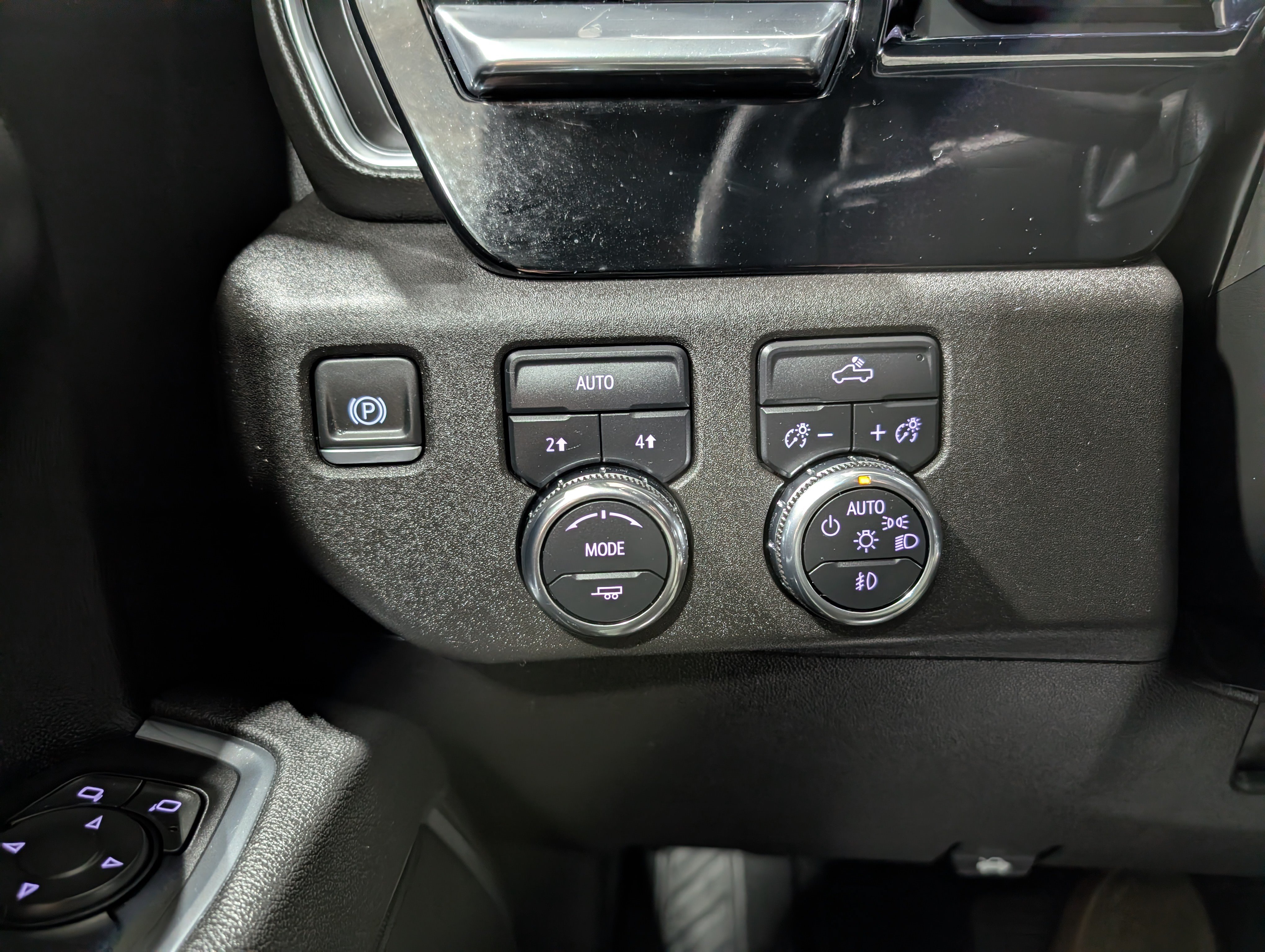 Used 2025 GMC Sierra 1500 Elevation AWD/4WD image 21