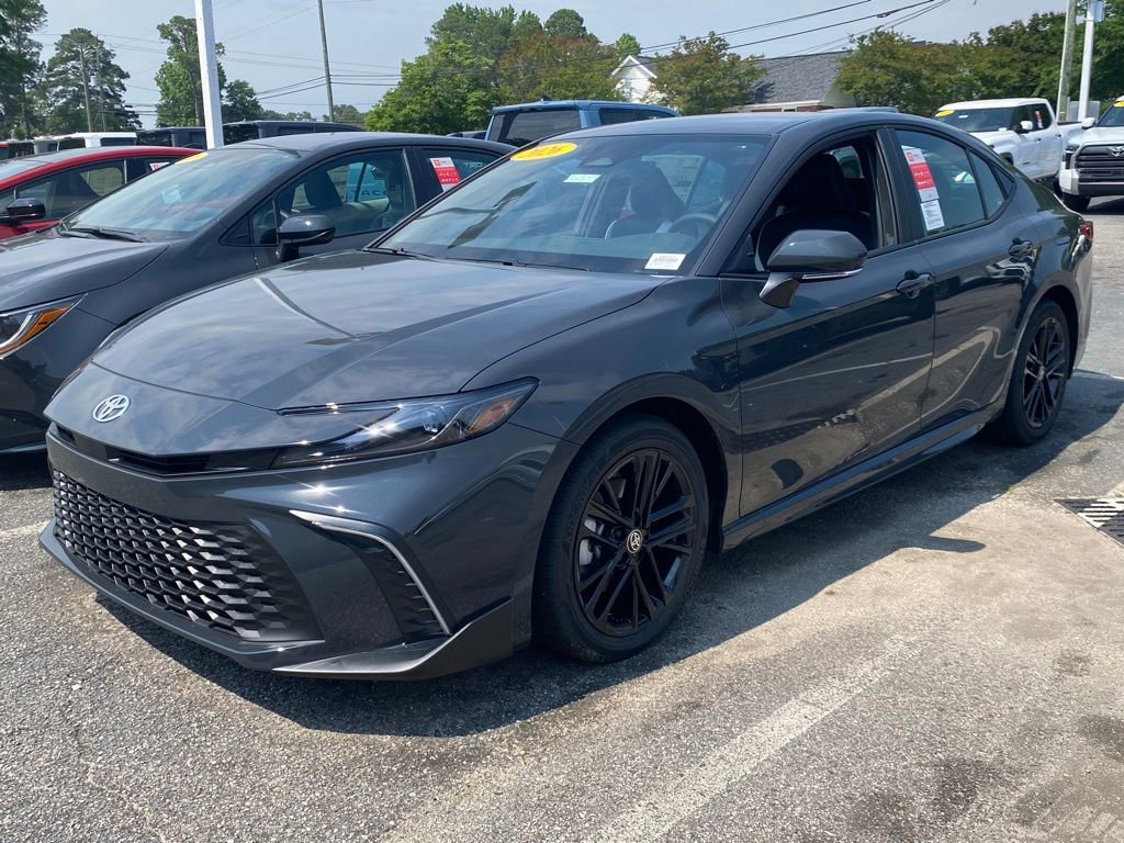New 2026 Toyota Camry SE FWD video 2