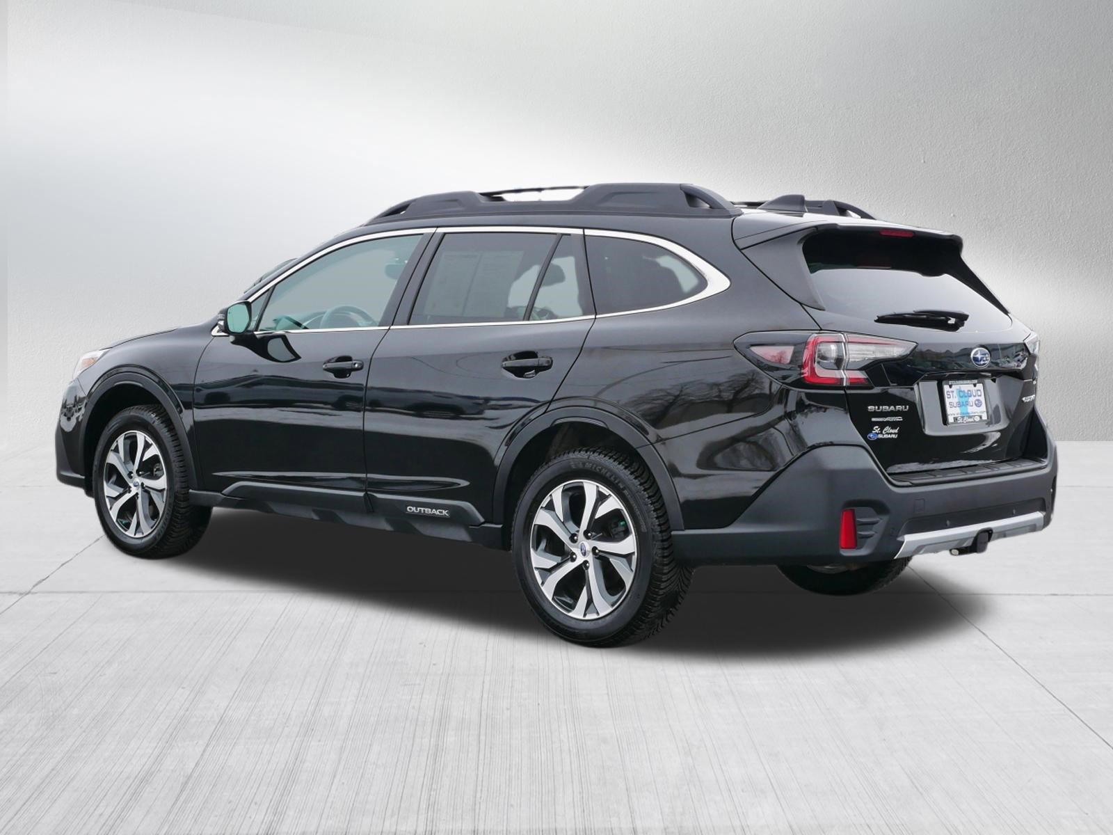 Used 2022 Subaru Outback Limited image 5