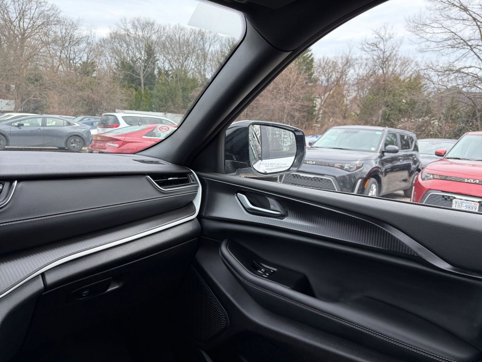 Used 2023 Jeep Grand Cherokee L Laredo AWD/4WD image 37