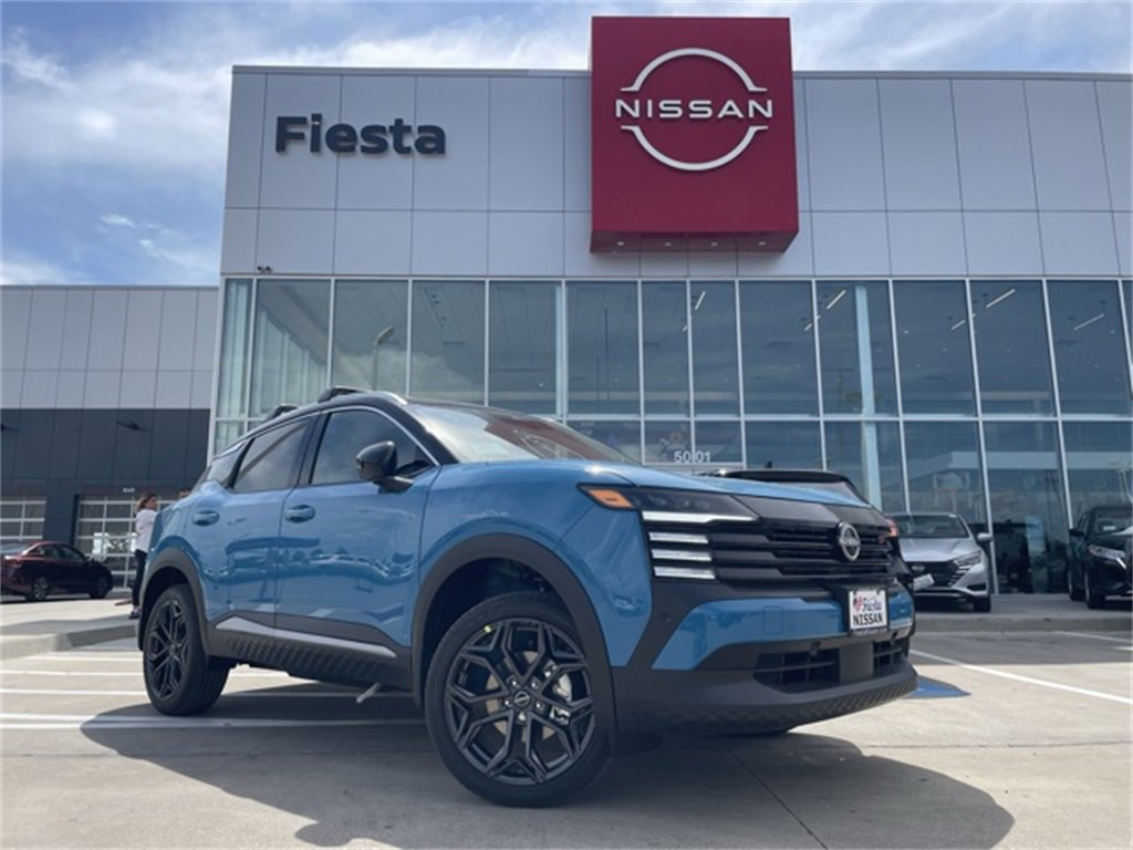 New 2025 Nissan Kicks SR image 1