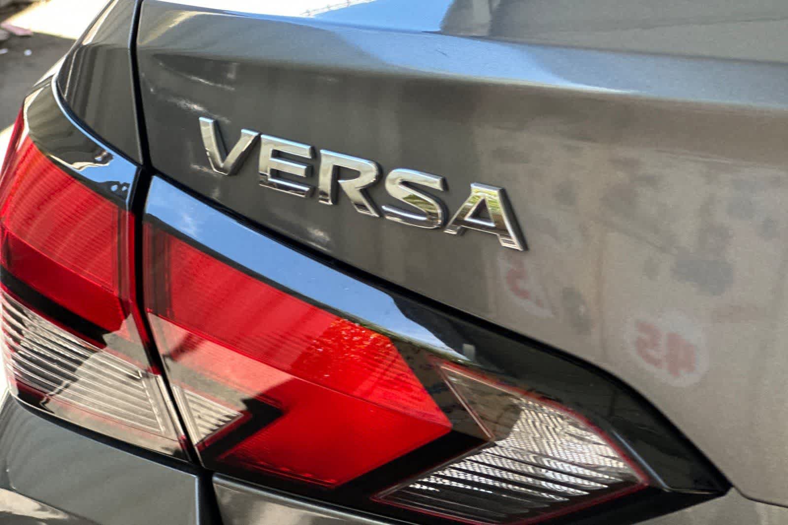Used 2020 Nissan Versa S FWD image 16