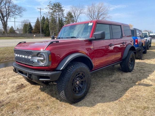 New 2026 Ford Bronco Badlands AWD/4WD video 1