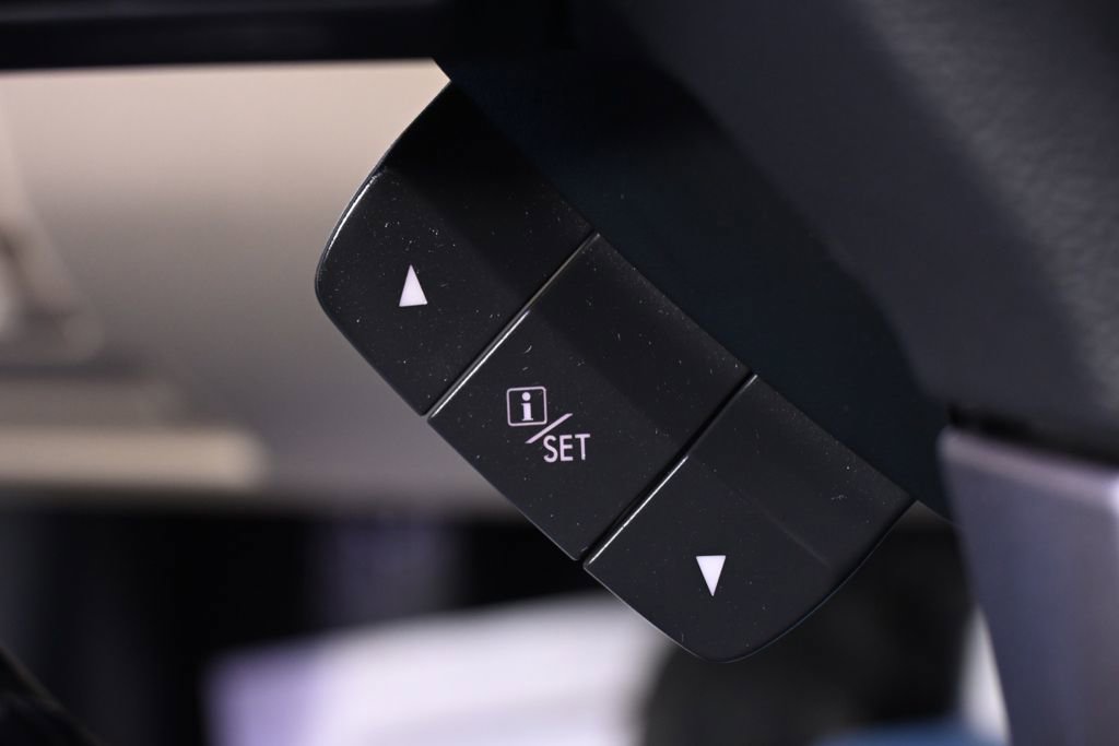 Used 2015 Subaru Outback 3.6R Limited image 37