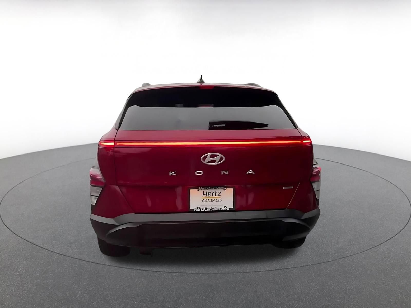 Used 2025 Hyundai Kona SEL image 12