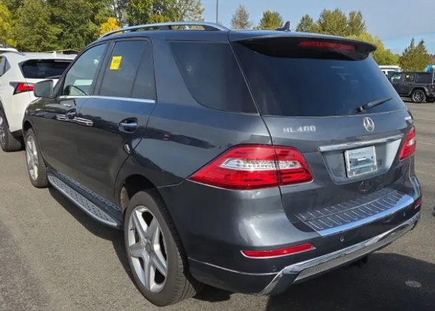 Used 2015 Mercedes-Benz ML 400 4MATIC image 4