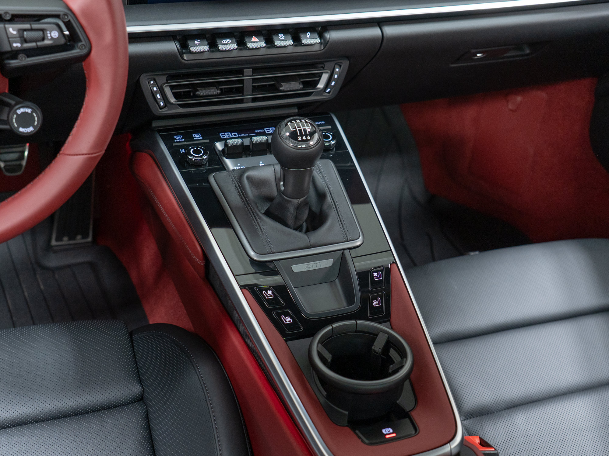 Certified 2024 Porsche 911 Carrera GTS RWD image 30
