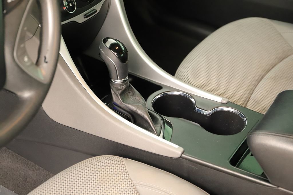 Used 2014 Hyundai Sonata GLS FWD image 17