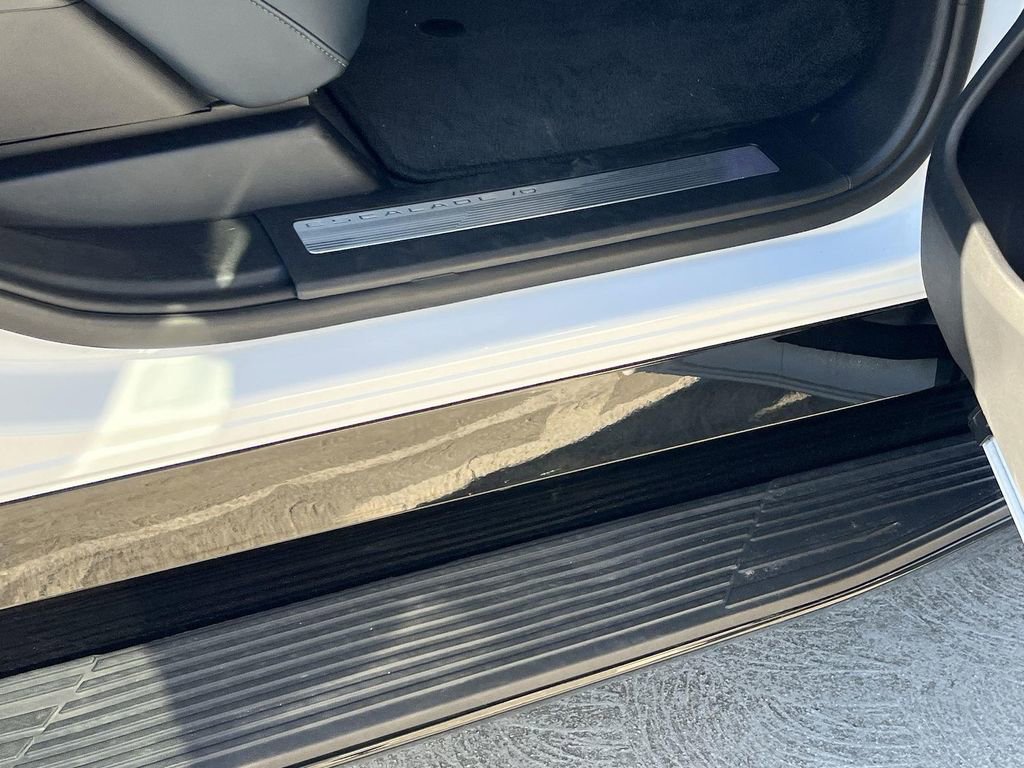 New 2025 Cadillac Escalade IQ Luxury 2 image 36