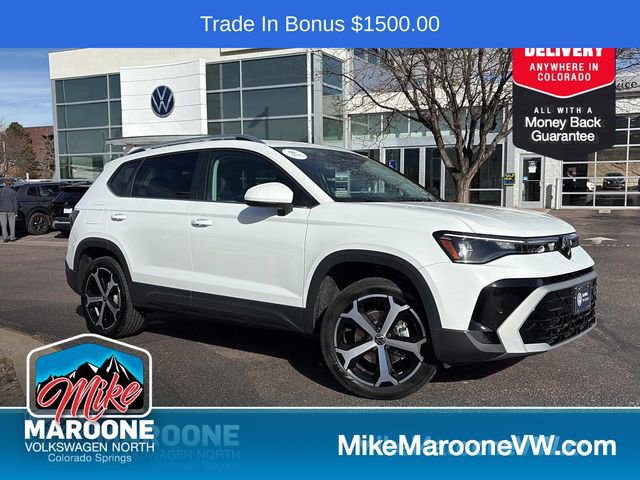 Certified 2025 Volkswagen Taos SEL image 1