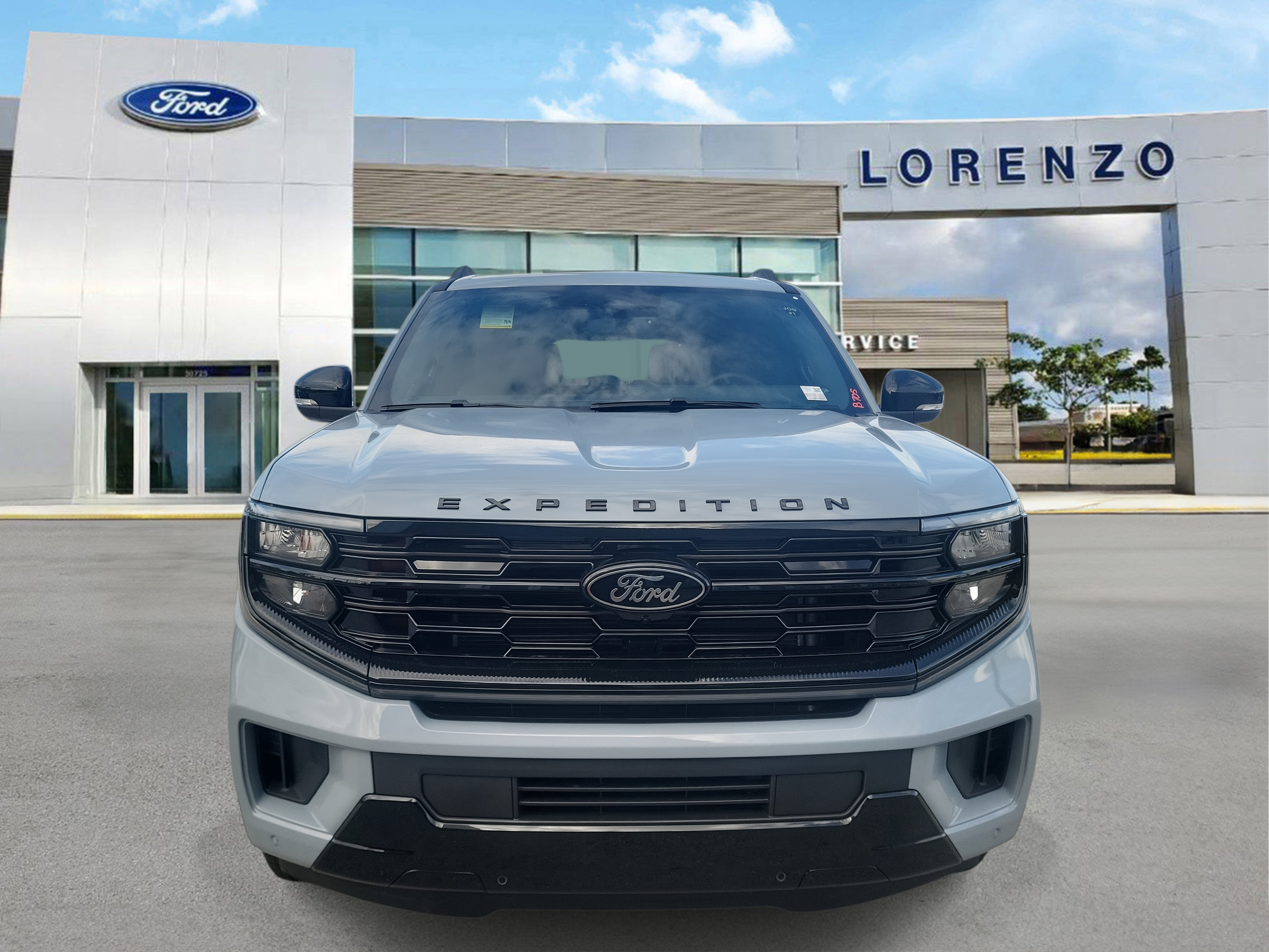 New 2026 Ford Expedition Platinum w/ Stealth Appearance Package AWD/4WD image 2