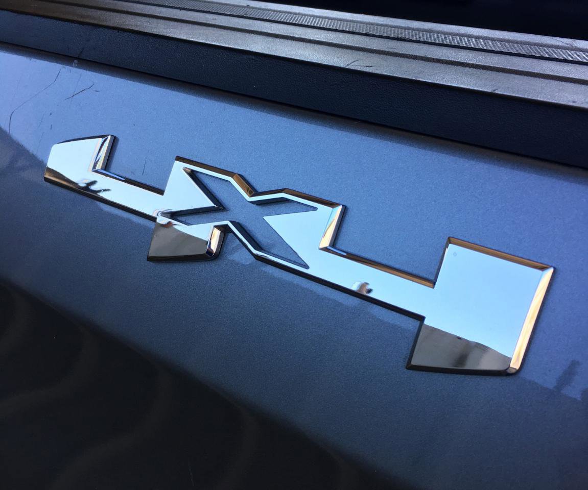 Used 2020 GMC Sierra 1500 4x4 Regular Cab w/ Sierra Value Package image 9