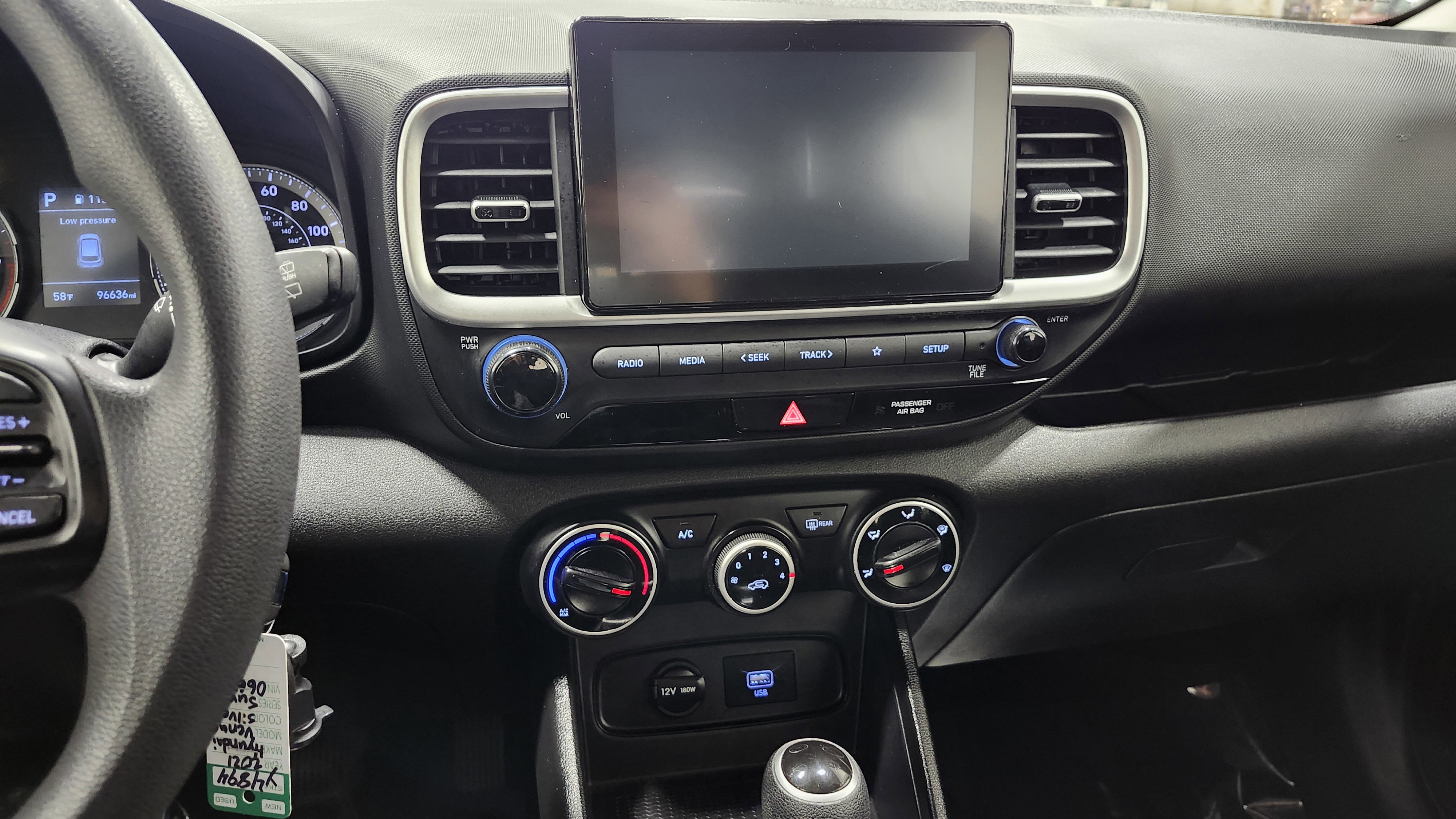 Used 2021 Hyundai Venue SE image 26