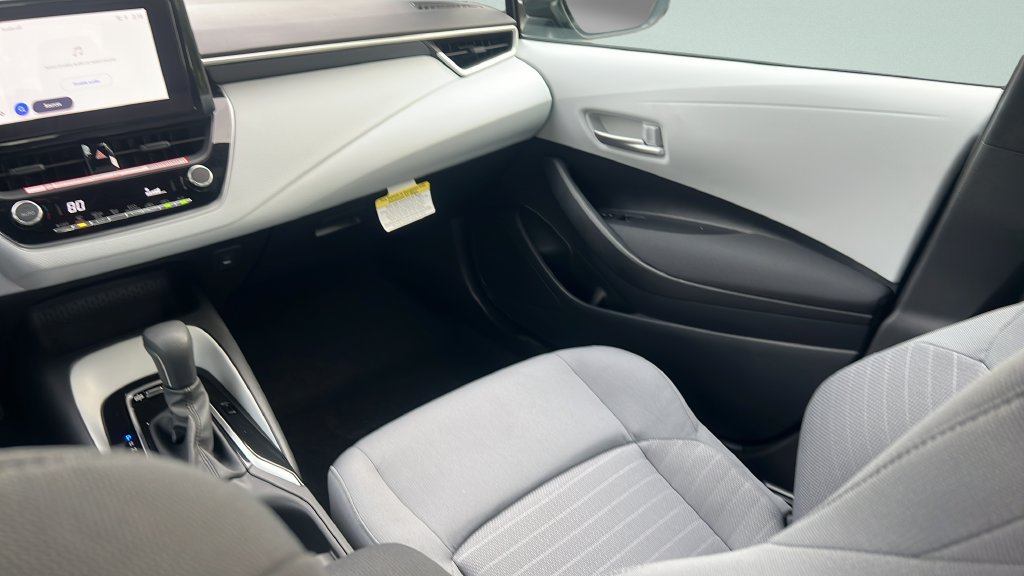 Used 2026 Toyota Corolla SE FWD image 12