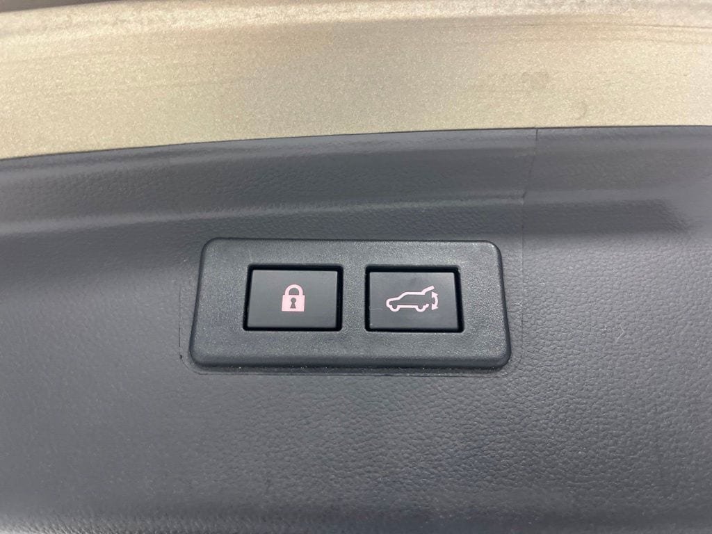 Used 2024 Subaru Outback Premium AWD/4WD image 36